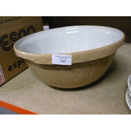 360 - PART RAYWARE DINNER SET AND A LARGE FARMHOUSE BOWL