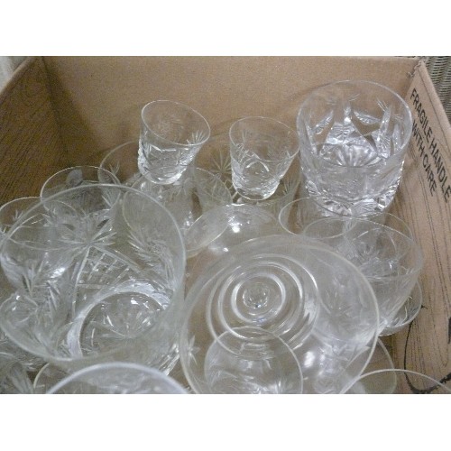 362 - BOX OF MIXED GLASSES, INCLUDING WINE AND  CHAMPAGNE