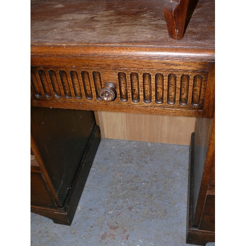 392 - OAK DOUBLE PEDESTAL WRITING DESK