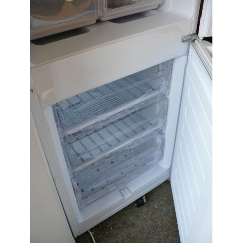 478 - INDESIT  LARDER FRIDGE IN WHITE