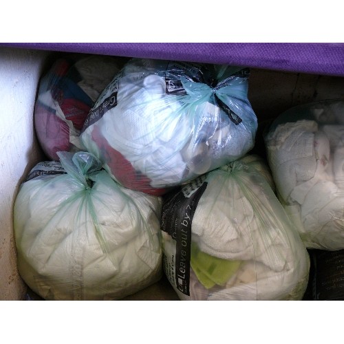 489 - 10 X  BAGS OF MIXED CLOTHING AND LINEN