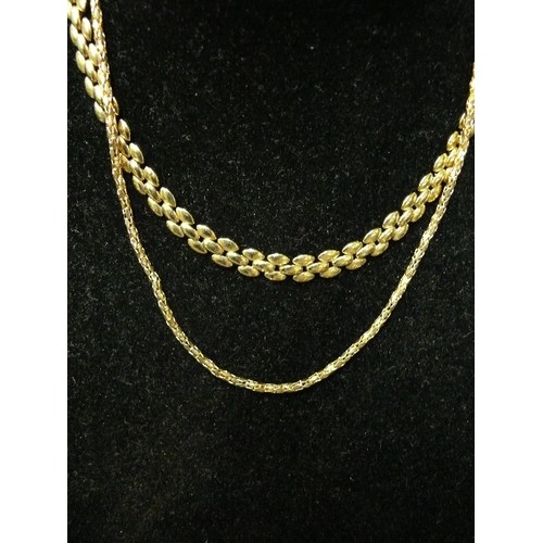 51 - THICK GOLD METAL NECKLACE AND ANOTHER GOLD METAL CHAIN