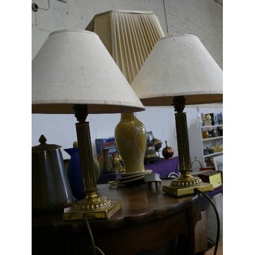 272 - A PAIR OF BRASS TABLE LAMPS WITH SHADES