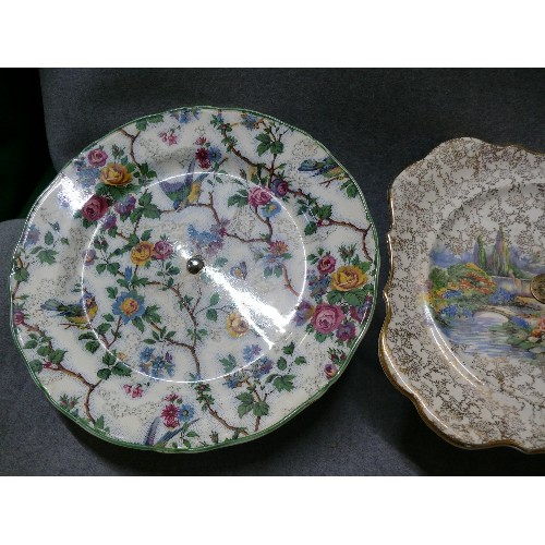 78 - 3 VINTAGE DECORATIVE CERAMIC CAKEPLATES WITH METAL STANDS