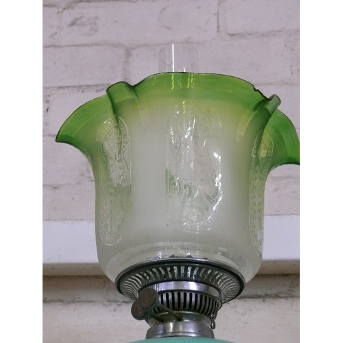 87 - A LARGE 1940'S ART DECO OIL LAMP WITH LOVELY GREEN GLASS