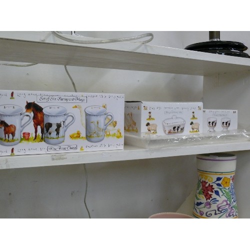 93 - A NEW FINE BONE CHINA FARMYARD ANIMAL COLLECTION TO INCLUDE 6 MUGS, BUTTER DISH, 2 EGG CUPS AND A PL... 