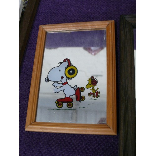 118 - A SET OF 5 PEANUTS PICTURE MIRRORS ALL FEATURING SNOOPY