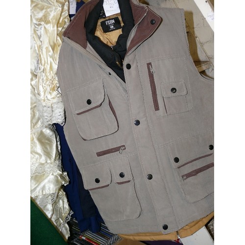 155 - A COUNTRYWEAR SHOOTING GILET. MULTI POCKETS, QUILTED INNER, SIZE M ALSO A FSBN PADDED GILET - SIZE L... 