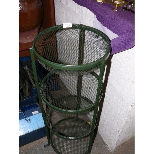 170 - A HEAVY GREEN METAL KITCHEN VEGETABLE RACK