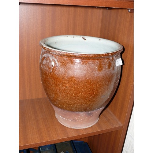 171 - A LARGE SALT GLAZED PLANT POT