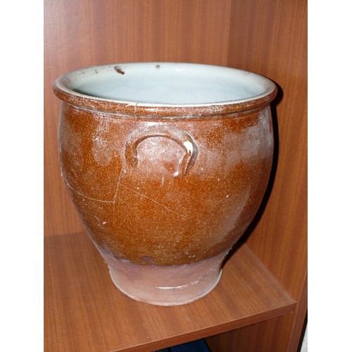 171 - A LARGE SALT GLAZED PLANT POT