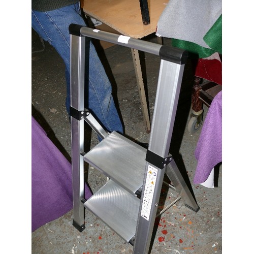 184 - AN ALUMINIUM 2 STEP LADDER