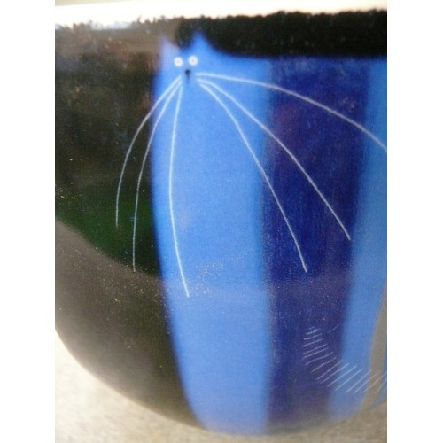 3 - A GOVINDER 'BIG BLUE' CAT VASE BY ROYAL WORCESTER