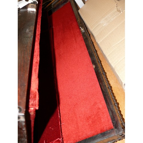 225 - LINED INSTRUMENT CASE 840 X 255 X 100MM