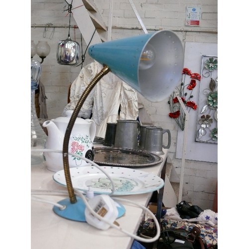 51 - A RETRO TURQUOISE ENAMEL DESK LAMP