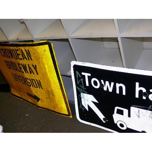 52 - 2 LARGE VINTAGE ROAD SIGNS 'TOWN HALL' AND 'DIVERSION'