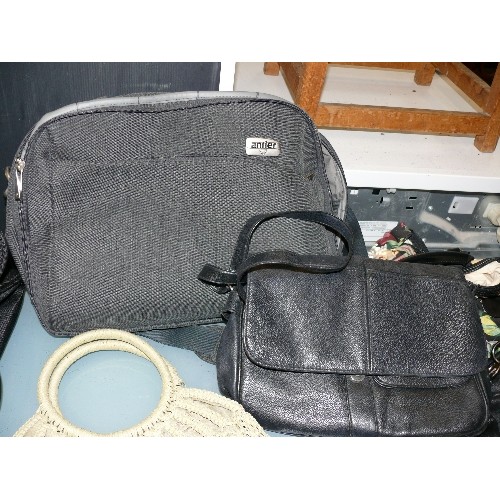279 - A NICE SELECTION OF BAGS TO INCLUDE LADIES HANDBAGS BY CLARKS AND EMMA BRIDGEWATER ALSO A COUPLE OF ... 