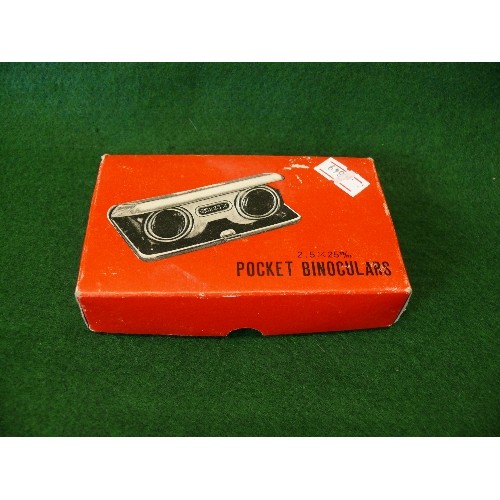 11 - POCKET BINOCULARS 2.5 X 25%, BOXED