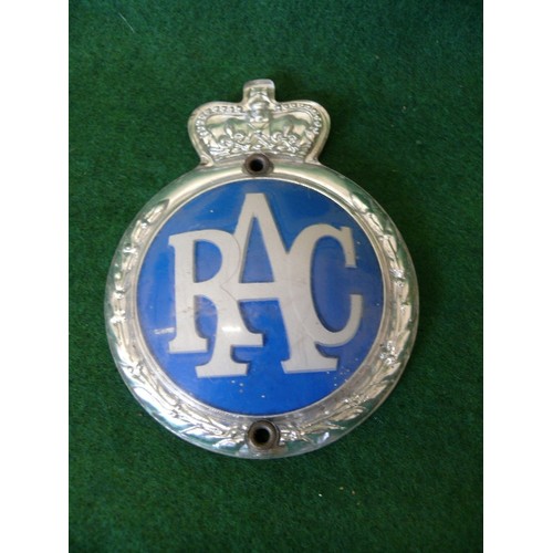 14 - VINTAGE RAC BADGE