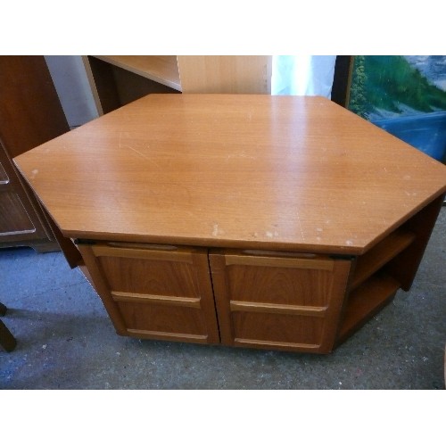 410 - NATHAN CORNER TV UNIT