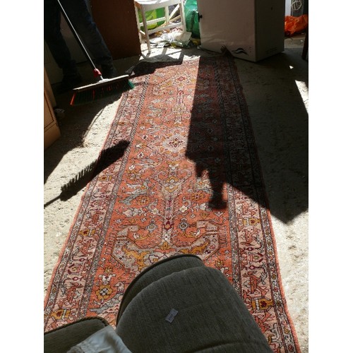 416 - ORIENTAL HAND MADE CARPET