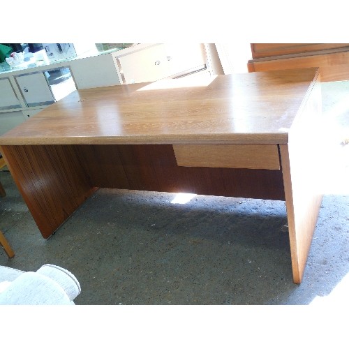 423 - STUNNING DANISH TEAK SOLID DESK WITH ONE DRAWER AND MODESTY BOARD