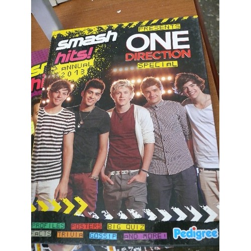 442 - 'ONE DIRECTION'  3 ANNUALS AND A HOLDALL