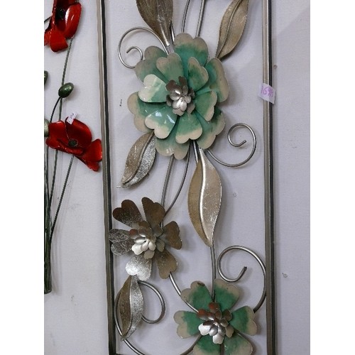 169A - 2 DECORATIVE METAL FLOWER WALL PLAQUES