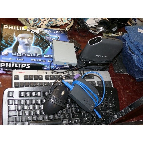 280 - A PHILLIPS PSC 604 SOUNDCARD PLUS A SELECTION OF KEYBOARDS, ROUTERS AND OTHER RELATED ITEMS