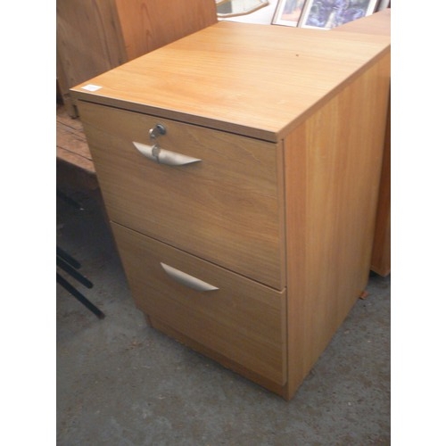 354 - CONTEMPORARY FILING CABINET IN BEECH EFFECT, WITH KEY.