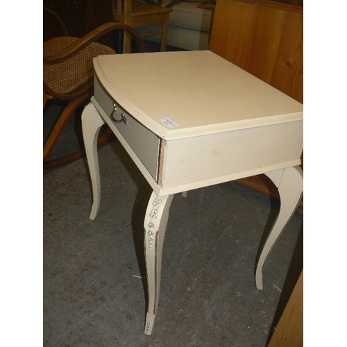 370 - FRENCH STYLE BEDSIDE/SIDE TABLE WITH ONE DRAWER, CREAM