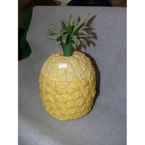 147 - A RETRO PINEAPPLE ICE BUCKET