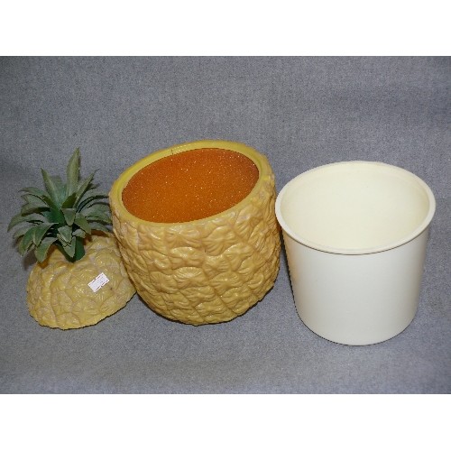 147 - A RETRO PINEAPPLE ICE BUCKET