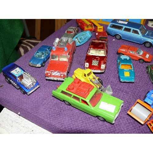 162 - A SELECTION OF DIE CAST VEHICLES TO INCLUDE CARS, BUS, FIRE ENGINES ETC. BY DINKY, CORGI AND MATCHBO... 