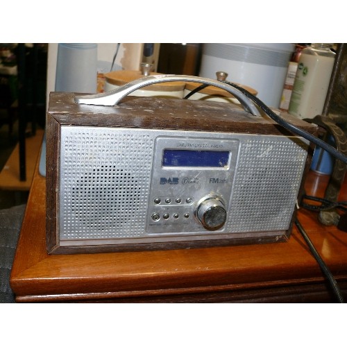 272 - A RED WOODEN DAB RADIO