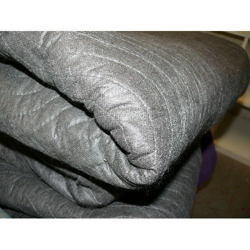 259 - 3 GOOD QUALITY FURNITURE BLANKETS BY CDS MOVING EQUIPMENT