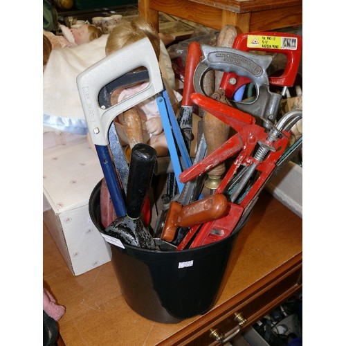 311 - A BUCKET OF MIXED HAND TOOLS