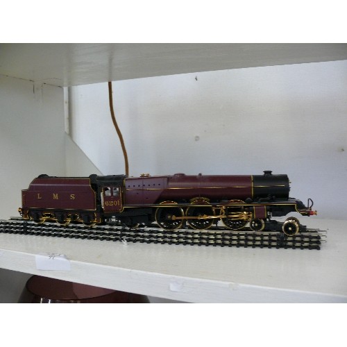 125 - A HORNBY O0 GAUGE TRAIN MODEL LMS PRINCESS ELIZABETH 6201, WHEELS ARE GOLD PLATED AND IS A COLLECTOR... 