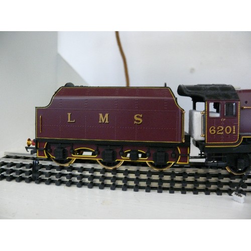 125 - A HORNBY O0 GAUGE TRAIN MODEL LMS PRINCESS ELIZABETH 6201, WHEELS ARE GOLD PLATED AND IS A COLLECTOR... 