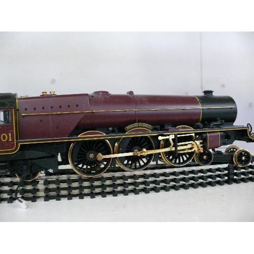 125 - A HORNBY O0 GAUGE TRAIN MODEL LMS PRINCESS ELIZABETH 6201, WHEELS ARE GOLD PLATED AND IS A COLLECTOR... 