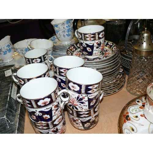 280 - AN IMARI PART TEASET BY SUTHERLAND CHINA