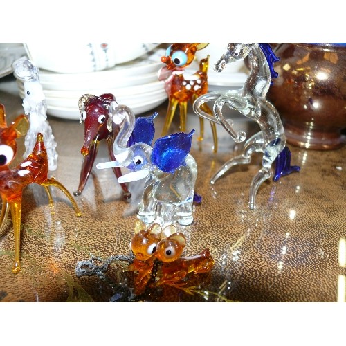 290 - A SELECTION OF LOVELY MINIATURE GLASS ANIMAL FIGURES TO INCLUDE DEERS, DOGS, SQUIRREL, ELEPHANT, HOR... 