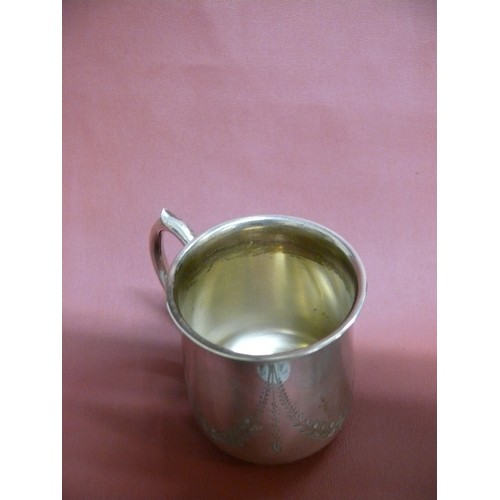 29 - A SILVER CHRISTENING CUP WITH SWAG OF LAUREL LEAVES  FROM BIRMINGHAM 1921 BY S BLANCKENSEE & SONS Lt... 