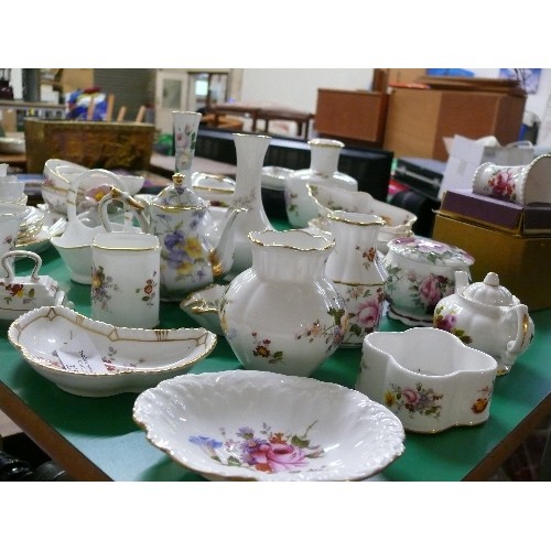 328 - A NICE SELECTION OF DECORATIVE CHINA PIECES, MOSTLY ROYAL CROWN DERBY