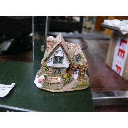 306 - LILLIPUT LANE 5 COTTAGES (ONE BOX), HAND MADE