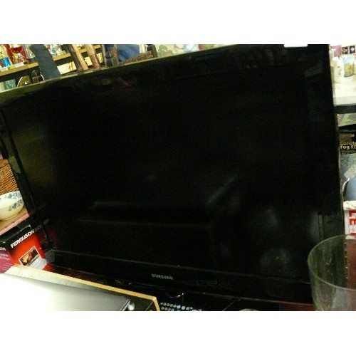 309A - SAMSUNG TV WITH REMOTE, 42