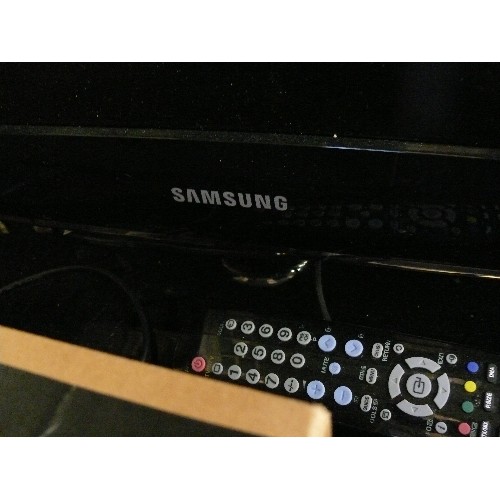 309A - SAMSUNG TV WITH REMOTE, 42