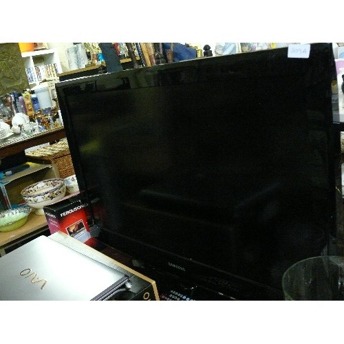 309A - SAMSUNG TV WITH REMOTE, 42