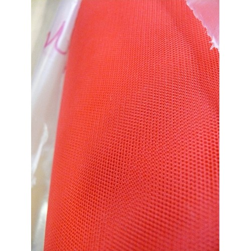 352 - DRESS NETTING IN RED, 100% NYLON, 100M ROLL