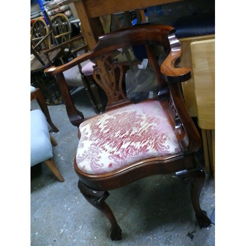 430 - CORNER CHAIR, ON CARVED BALL AND CLAW FEET